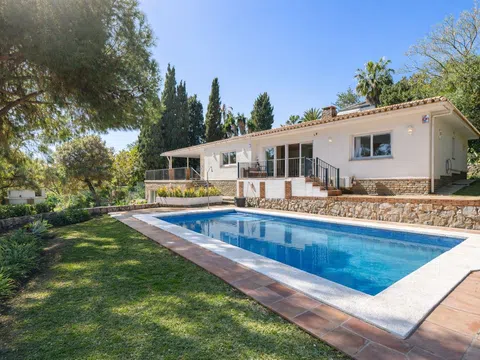 Detached house in CL Pavo Real (caribe Playa), Marbesa, Marbella