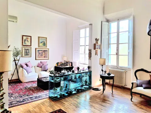 Flat / apartment in Borgo degli Albizi, Duomo - San Marco, Firenze